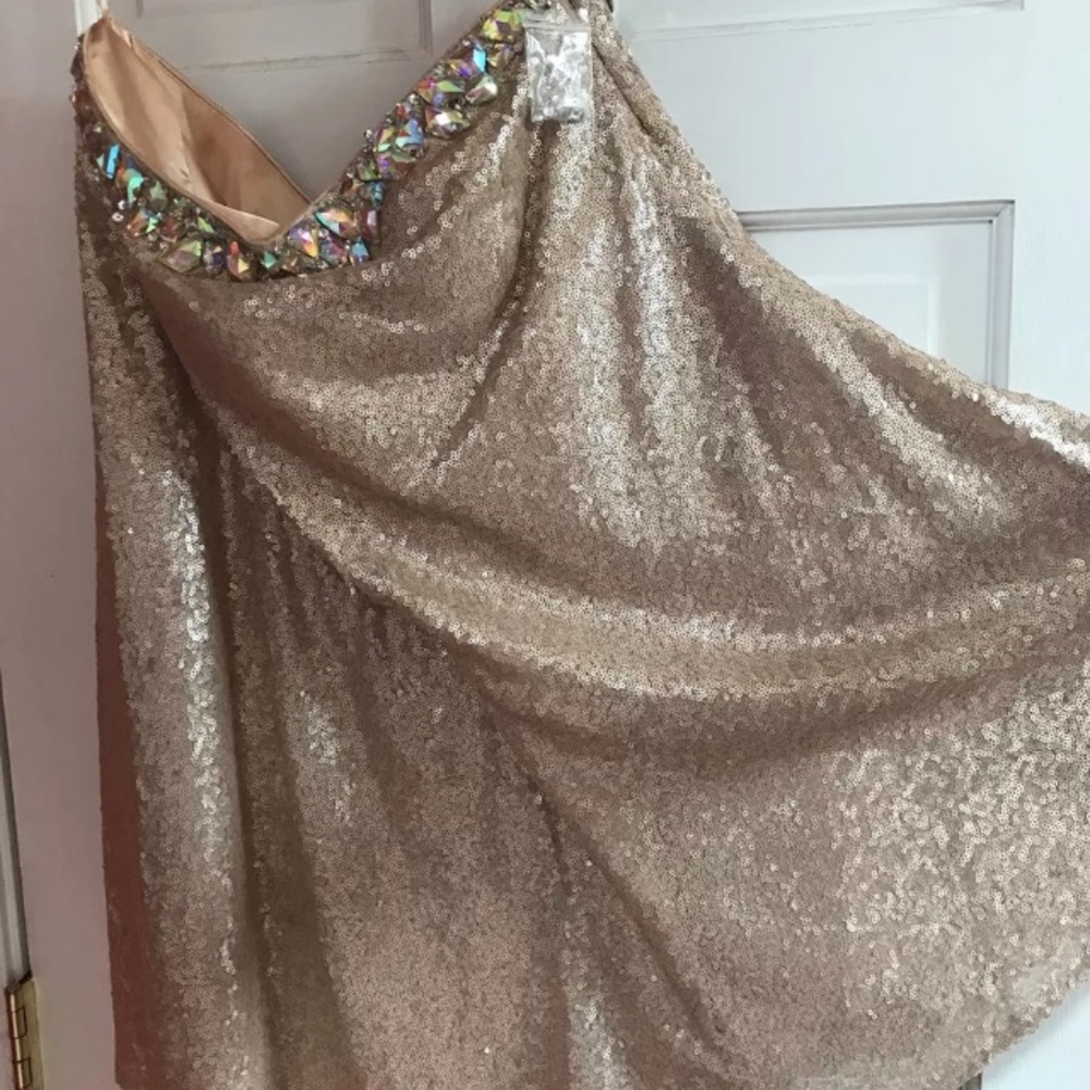 Gold Wing Sleeve Dress Size 3 /4 Dave And Johnny